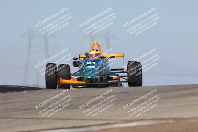 media/Oct-26-2025-CalClub SCCA (Sun) [[8ce1e69566]]/Group 3/Grapevine/